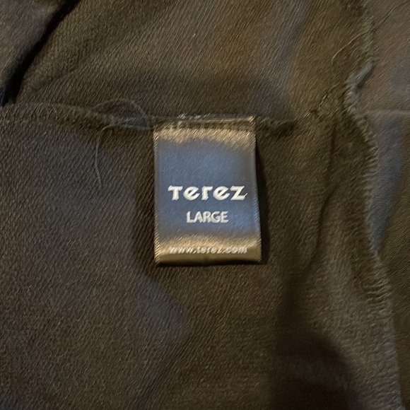 Terez girls large black and silver cold shoulder long sleeve top. NWT. - Picture 11 of 12